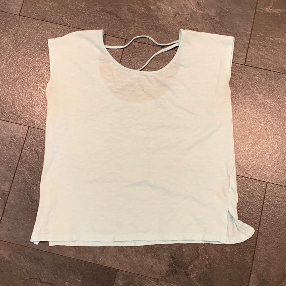 Gap shirt